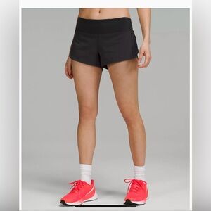 Lululemon Speed Up Low-Rise Lined Shorts 2.5”- Black - Size 8